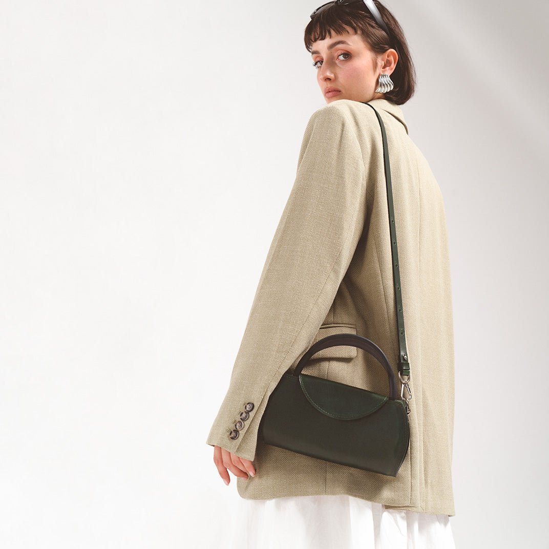 Leather Handbag for AirPods Max - Italian Top - Grain Leather - BAROMI